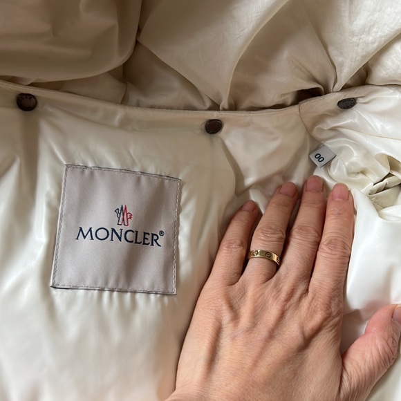 Authentic Moncler down vest. - Picture 2 of 7